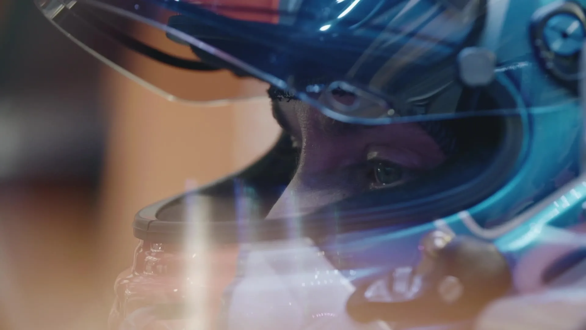 Le casque de Gabriel Canal avant le départ